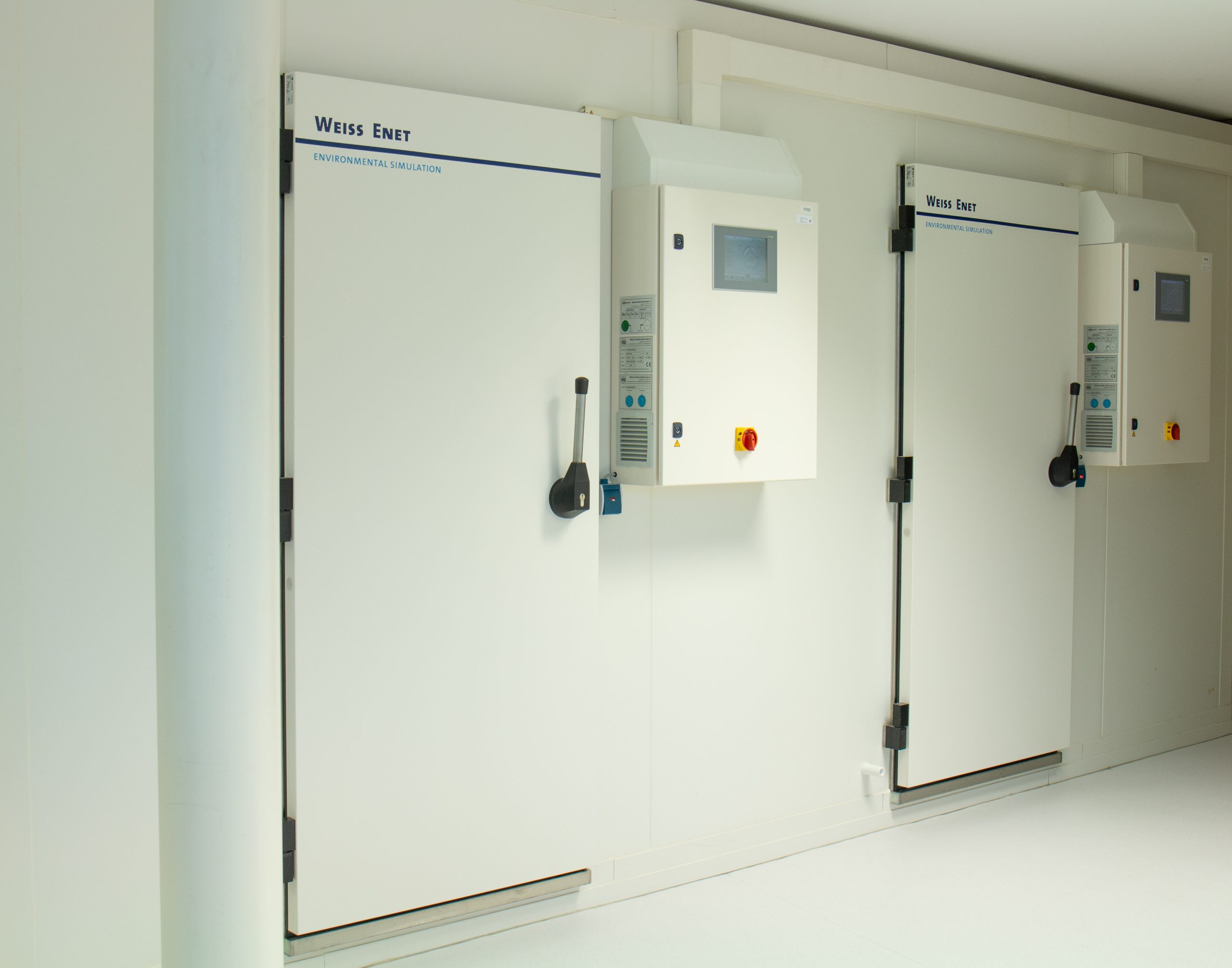 Stability storage chambers at Regivet laboratory
